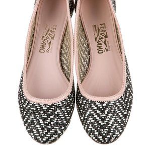 SALVATORE FERRAGAMO Leather Colorblock Pattern Ballet Flats Size: 9.5 B